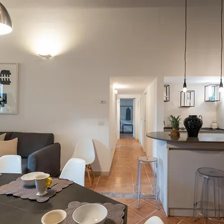 Pgrhome Domus Pantheon Apartament