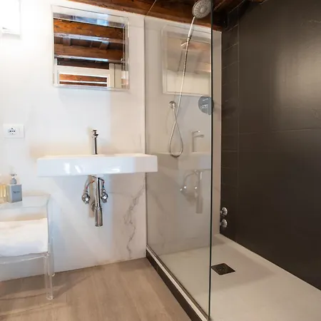 Pgrhome Domus Pantheon Rzym